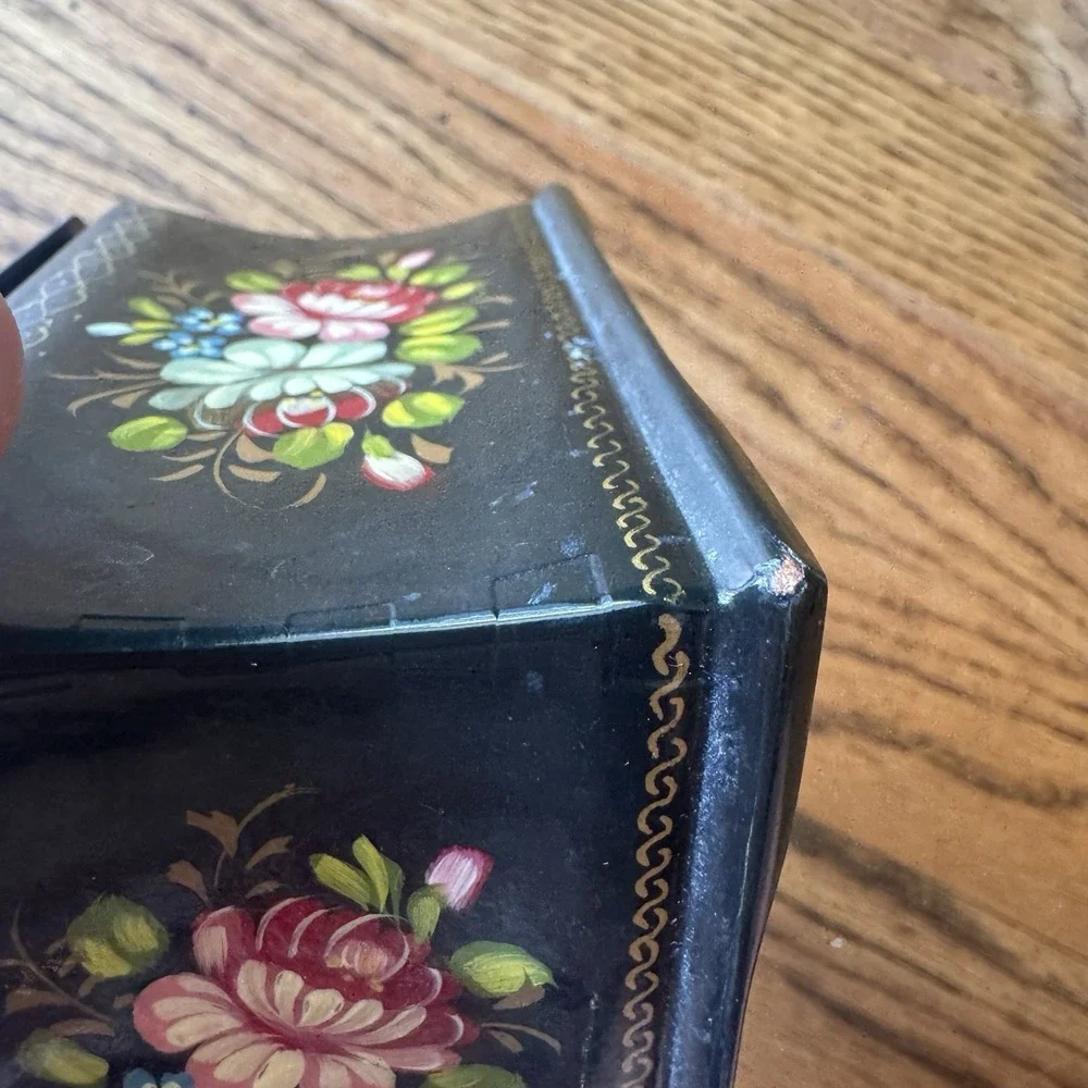Vintage Russian Lacquer Box | Hand-painted Florals | Artist Signed | Fedoskino?